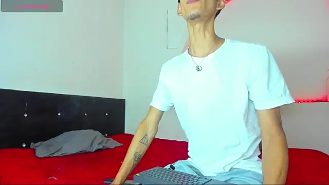 liammendoza98 online show from 05/16/26, 12:04