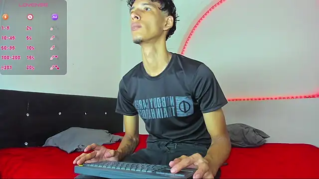 liammendoza98 online show from 05/28/26, 12:02