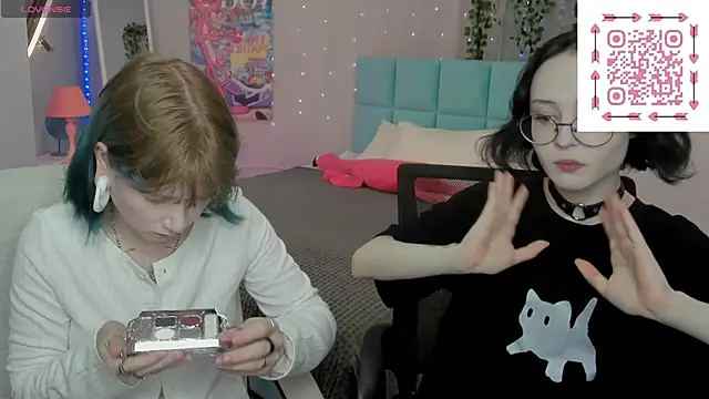 Snapshot of Lilac-Muse chatting on 05/15/26, 11:17 Lilac-Muse online show from 05/15/26, 11:17