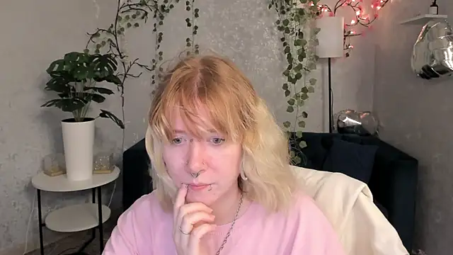 Elira Vane online show from 06/22/26, 03:25