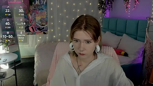 Elira Vane online show from 07/05/26, 03:02