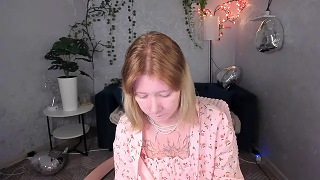 Elira Vane online show from 07/15/26, 03:01