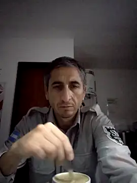 Snapshot of Alejandro83bsf chatting on 05/18/26, 04:29 Alejandro83bsf online show from 05/18/26, 04:29
