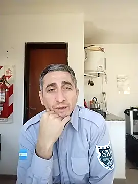 Alejandro83bsf online show from 07/06/26, 03:03