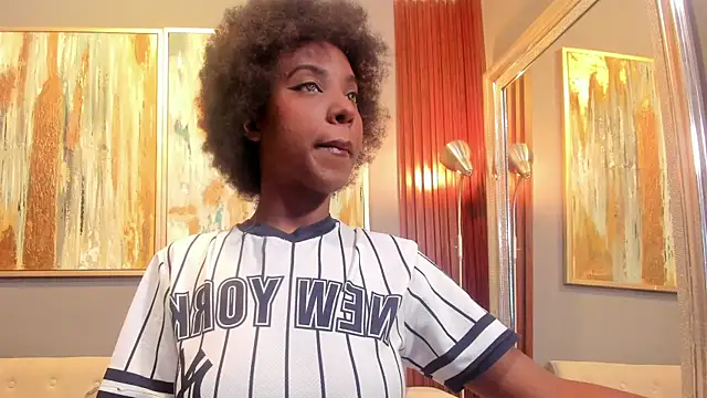 Kiara Curls online show from 05/25/26, 11:27