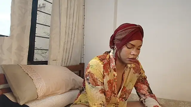 Reve Damour online show from 06/06/26, 07:29