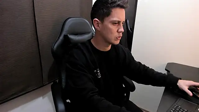 KendricTorres online show from 06/10/26, 02:34