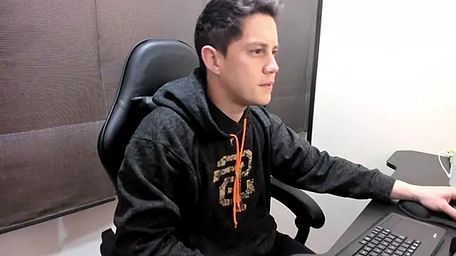 KendricTorres online show from 06/29/26, 01:33