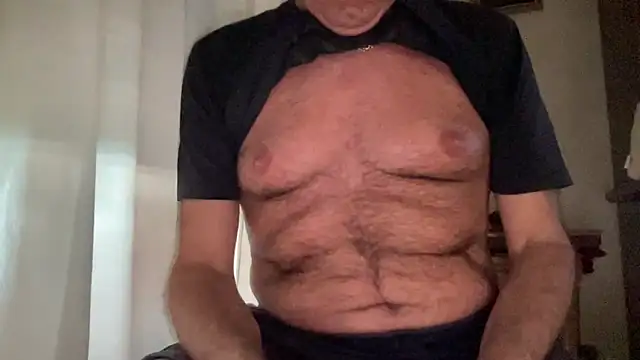 henrybull007 online show from 06/07/26, 12:42