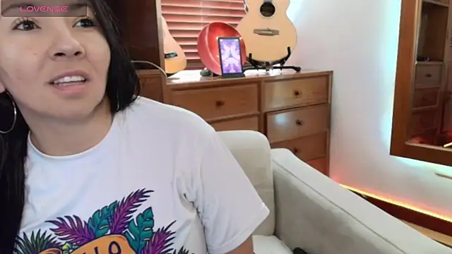 Taliapeach online show from 06/12/26, 04:28