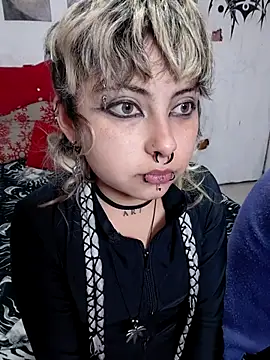Cute Chrixxx online show from 07/18/26, 12:09