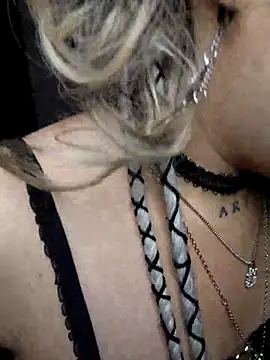 Cute Chrixxx online show from 07/21/26, 11:12