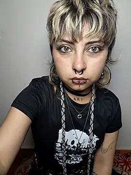 Cute Chrixxx online show from 07/29/26, 12:03
