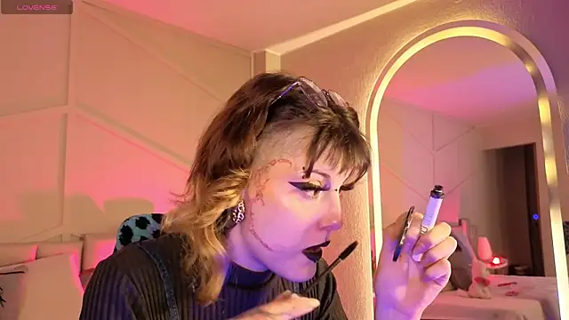 Rossiee huntt online show from 06/10/26, 12:37