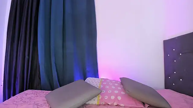 Snapshot of aaisha_h_ chatting on 08/04/26, 12:58 aaisha h online show from 08/04/26, 12:58