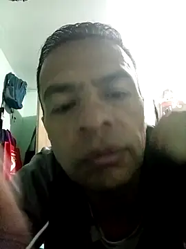 Snapshot of Albert_baby chatting on 04/30/26, 01:12 Albert baby online show from 04/30/26, 01:12