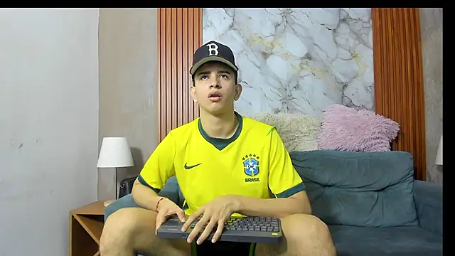 LOVE GUYS1 online show from 07/01/26, 01:24