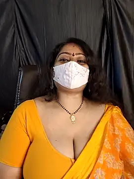 Snapshot of telugu_pillapreethi chatting on 05/03/26, 04:40 telugu pillapreethi online show from 05/03/26, 04:40