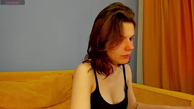 Snapshot of Kira_Be11 chatting on 05/31/26, 01:14 Kira Be11 online show from 05/31/26, 01:14