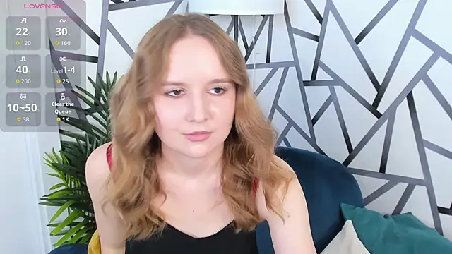 Emmaa Kimm online show from 07/15/26, 01:00