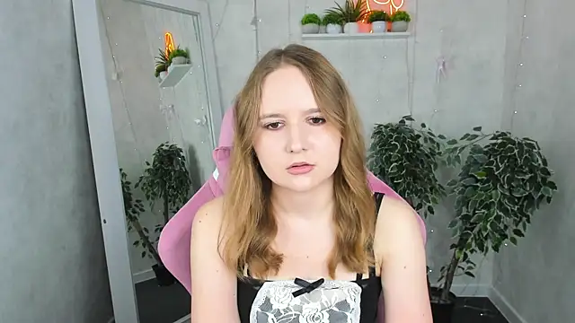 Emmaa Kimm online show from 07/19/26, 12:58