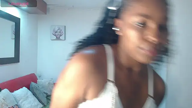 Snapshot of Kristen_1_ chatting on 05/16/26, 12:37 Kristen 1 online show from 05/16/26, 12:37