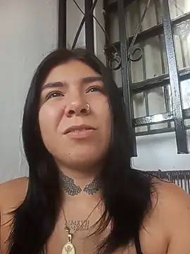 PequenaNena online show from 07/10/26, 10:01