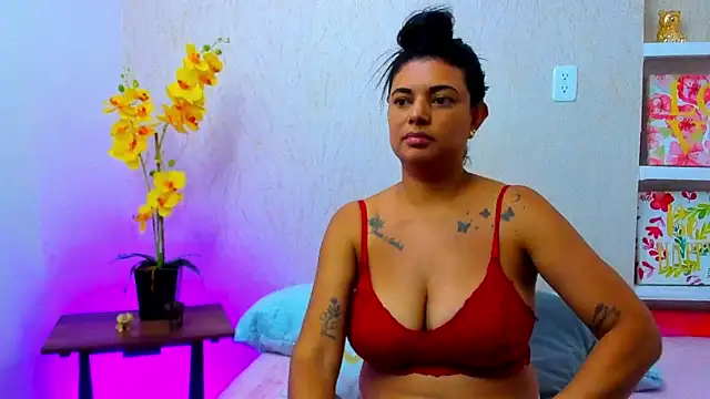 ChloeSmith9 online show from 07/16/26, 07:20