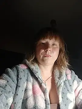 MikkiLove777 online show from 05/18/26, 09:42
