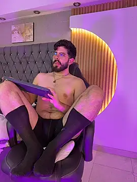 DomBoy  online show from 05/27/26, 01:57