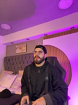DomBoy  online show from 05/31/26, 07:59