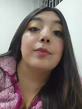Snapshot of RoxanneDiaz chatting on 05/30/26, 11:46 RoxanneDiaz online show from 05/30/26, 11:46