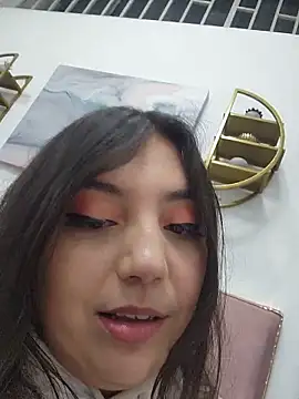 Snapshot of RoxanneDiaz chatting on 06/11/26, 02:53 RoxanneDiaz online show from 06/11/26, 02:53