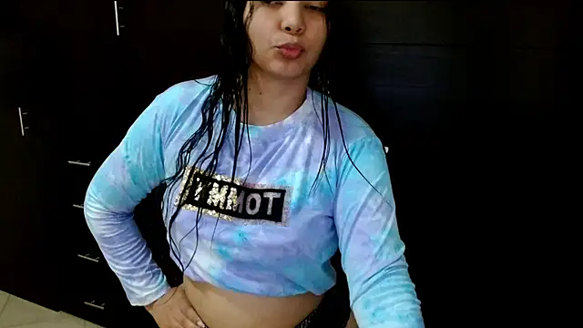 KarlaLoving online show from 07/28/26, 03:43