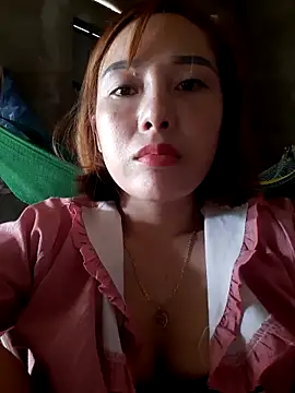 linhkun1 online show from 05/18/26, 04:07
