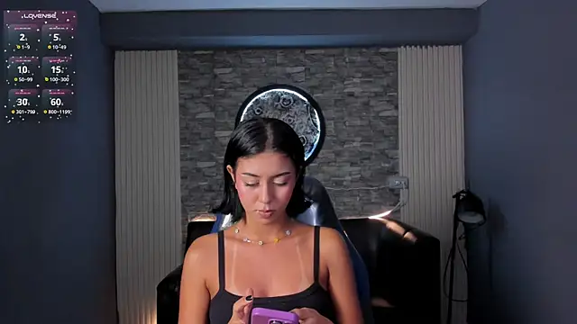 gemma 19  online show from 07/04/26, 09:54