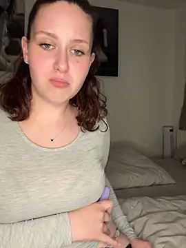 CuteBeaX online show from 06/04/26, 07:42