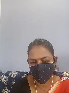 Snapshot of cathrine92 chatting on 06/03/26, 05:54 cathrine92 online show from 06/03/26, 05:54