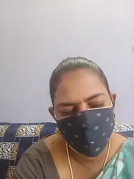 Snapshot of cathrine92 chatting on 06/04/26, 06:41 cathrine92 online show from 06/04/26, 06:41