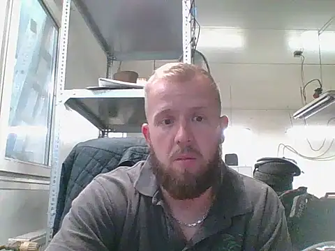 Snapshot of bardiauto chatting on 06/01/26, 04:36 bardiauto online show from 06/01/26, 04:36