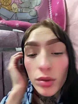 Snapshot of she-dulce chatting on 06/05/26, 03:24 she-dulce online show from 06/05/26, 03:24