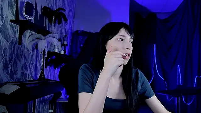 SeraphineSparda online show from 07/06/26, 11:40