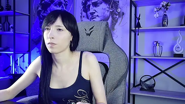 SeraphineSparda online show from 07/28/26, 12:23
