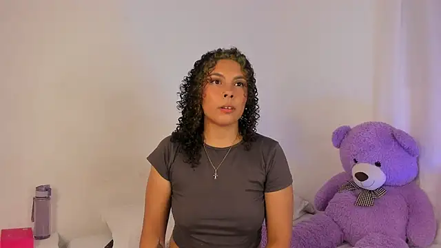 Violetta cam  online show from 05/14/26, 02:18