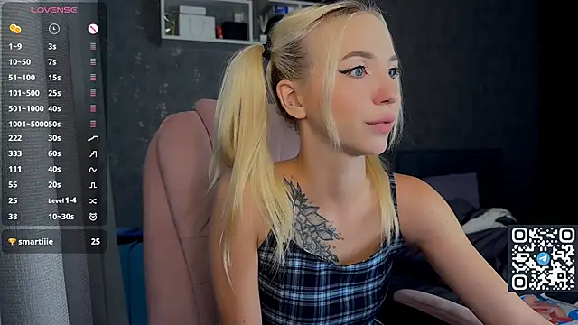 Sabrinkaaa online show from 06/15/26, 06:43