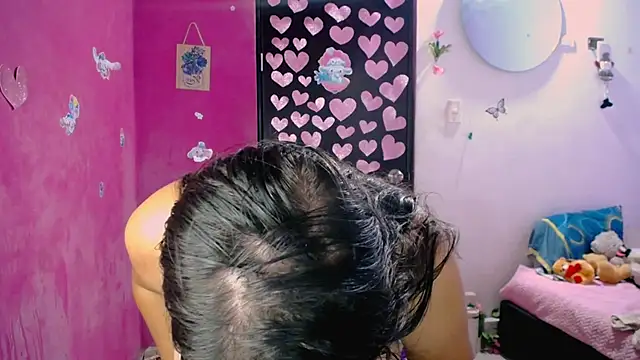 Snapshot of Kiara_tits chatting on 06/11/26, 02:53 Kiara tits online show from 06/11/26, 02:53