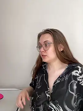 Snapshot of ecpochmak chatting on 06/08/26, 01:11 ecpochmak online show from 06/08/26, 01:11