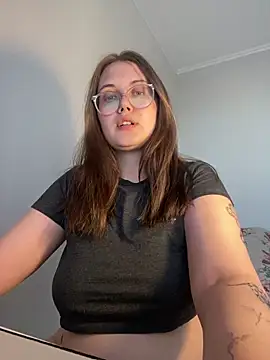 Snapshot of ecpochmak chatting on 06/10/26, 05:56 ecpochmak online show from 06/10/26, 05:56