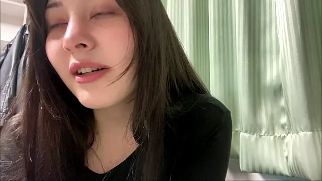 Snapshot of Sonata_Asky chatting on 05/15/26, 11:12 Sonata Asky online show from 05/15/26, 11:12