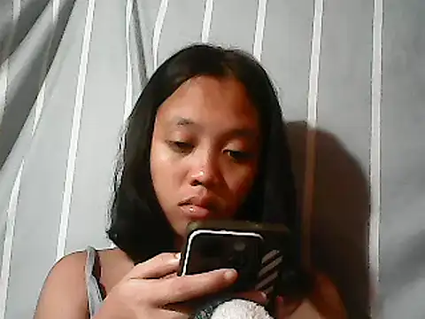Snapshot of Yours_AsianPinayGirl18 chatting on 06/04/26, 10:27 Yours AsianPinayGirl18 online show from 06/04/26, 10:27